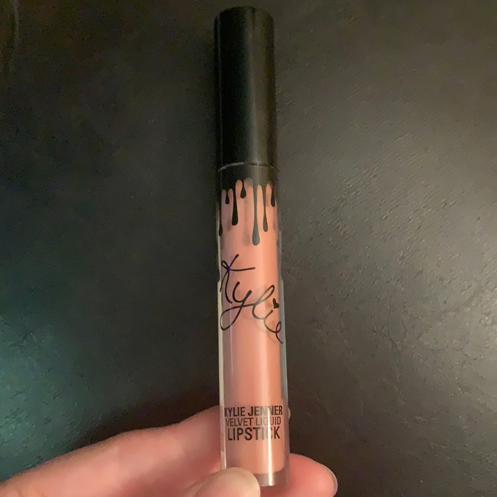 Kylie Cosmetics Bare Liquid Lipstick